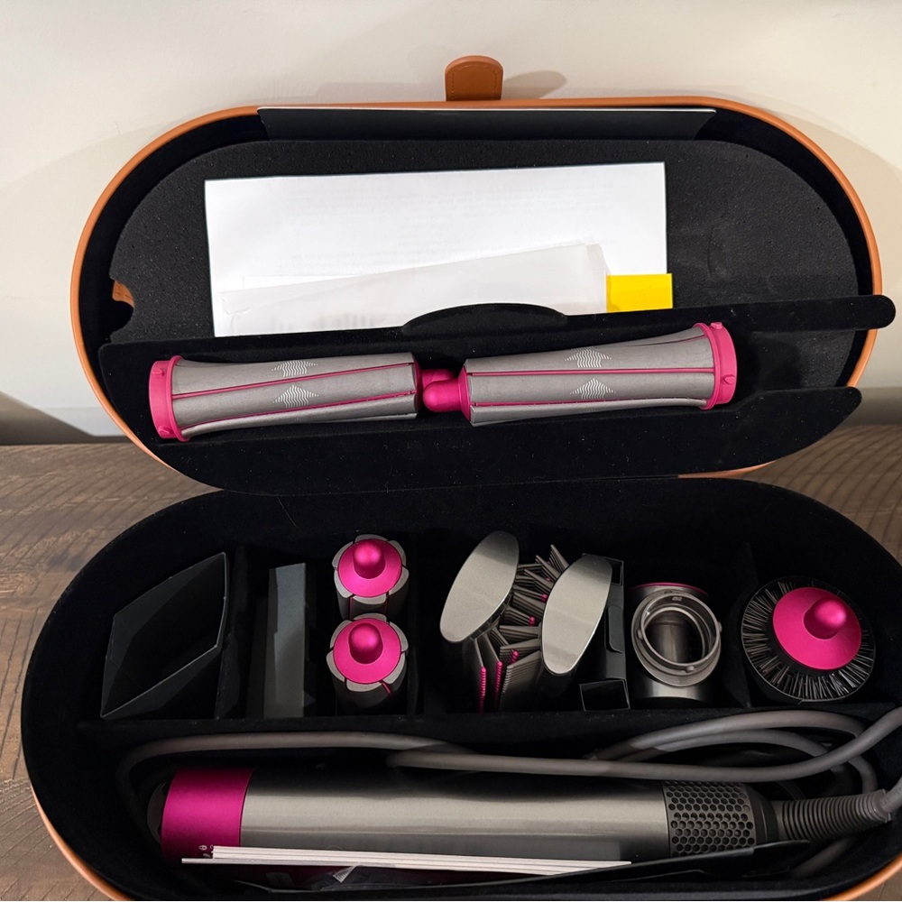 Dyson AirWrap Complete. Dyson Hair Styling Set in Pink and Gray